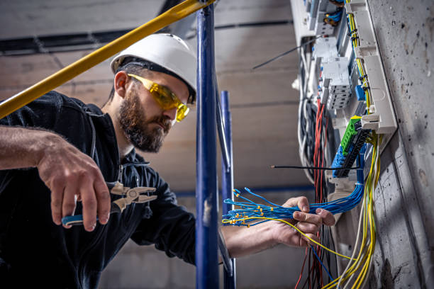 Best Affordable Emergency Electrician  in Braddock, PA